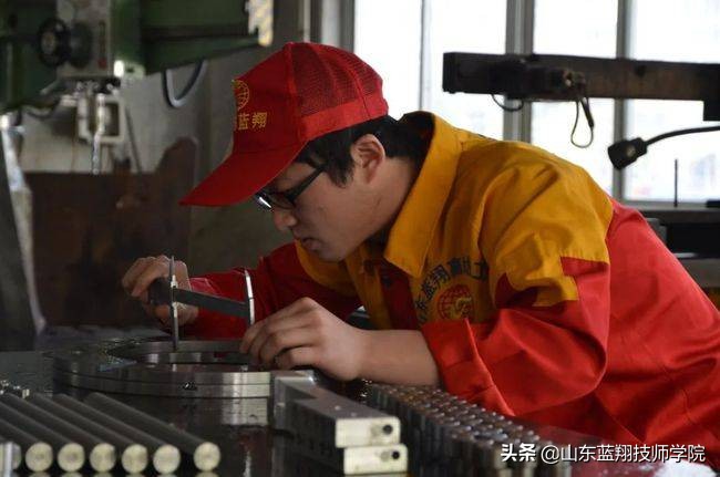 蓝翔技校哪些专业比较热门,蓝翔技校哪个专业最好就业