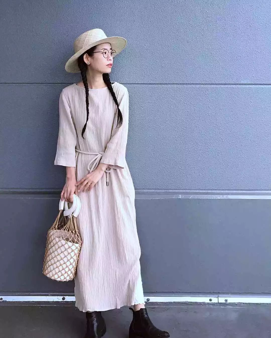 高端服装棉麻风流行趋势,棉麻复古文艺风穿搭会显老吗