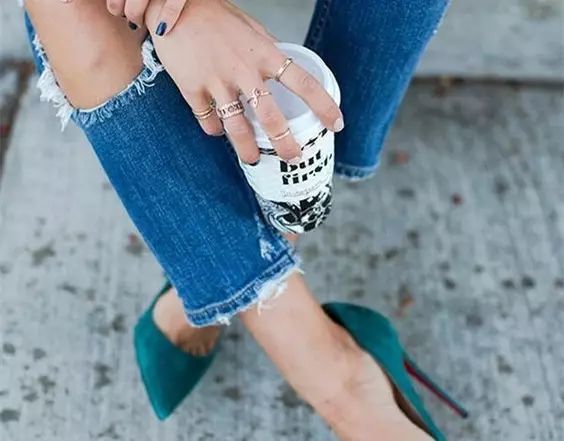 穿高跟鞋避免脚痛的方法,高跟鞋的小妙招