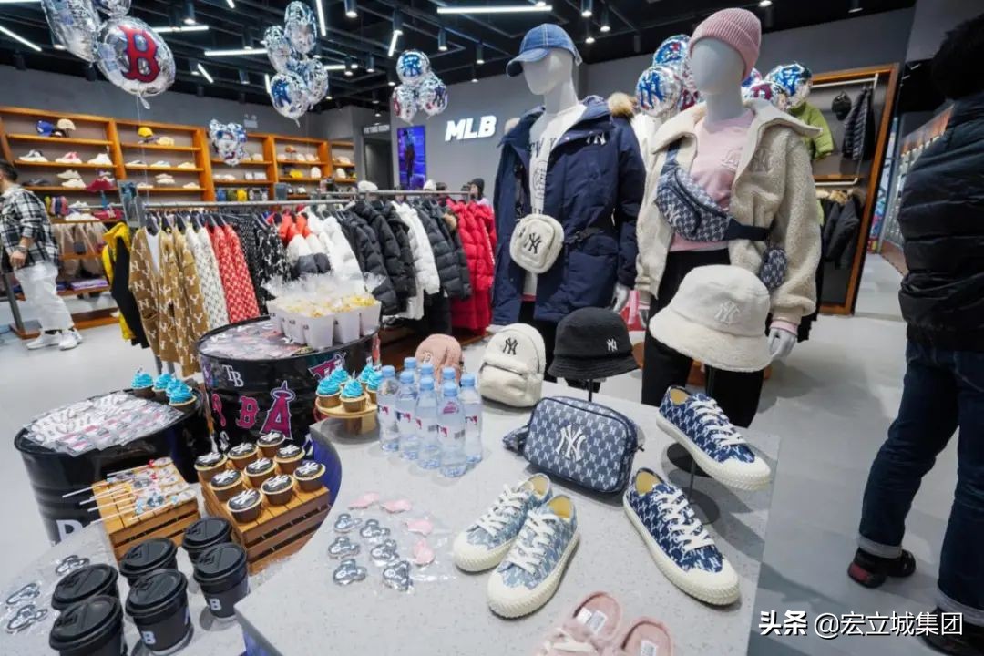 花果园购物中心潮牌新成员MLB登场演绎潮流新风尚