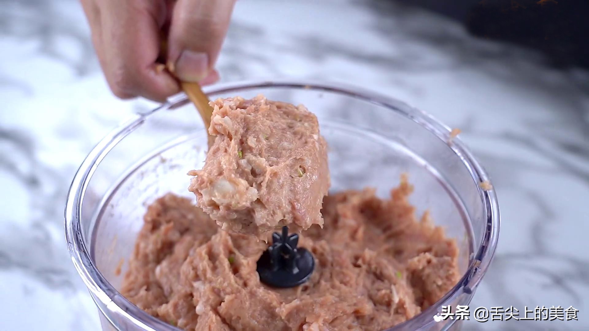 淮扬菜正宗红烧狮子头的做法,淮扬菜清蒸狮子头的正宗做法