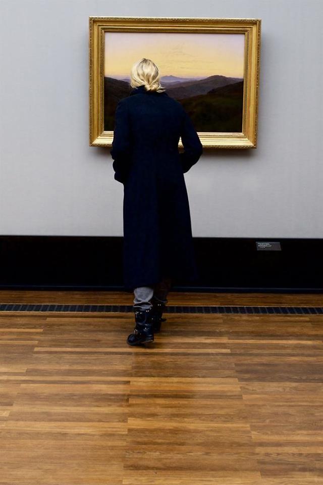 与名画撞脸在博物馆发现前世,一不小心和世界名画撞衫