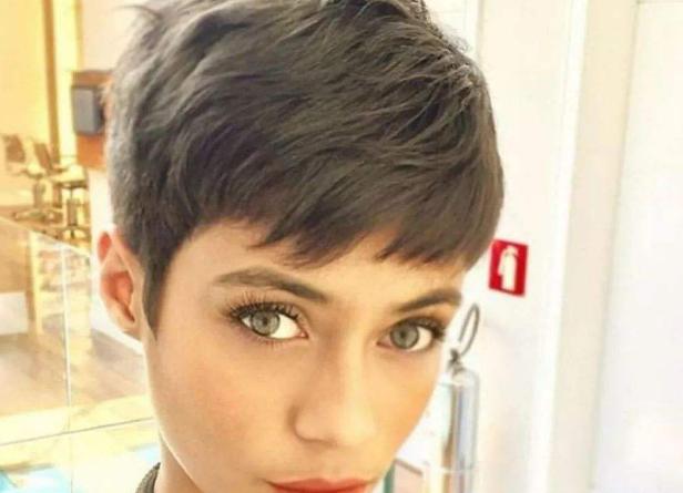 短发发型女2020流行发型斜刘海,斜刘海半丸子头短发适合什么脸型