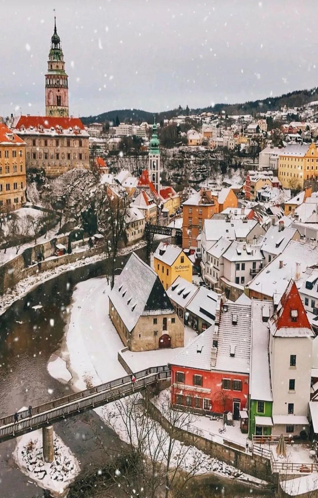 醉中天·佳人脸上黑痣—“白朴”