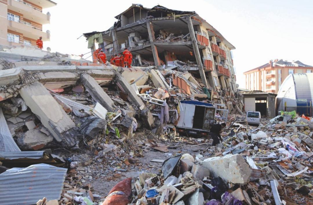 地震发生时高层住宅的几层最危险,地震发生时低楼和高楼哪个更安全
