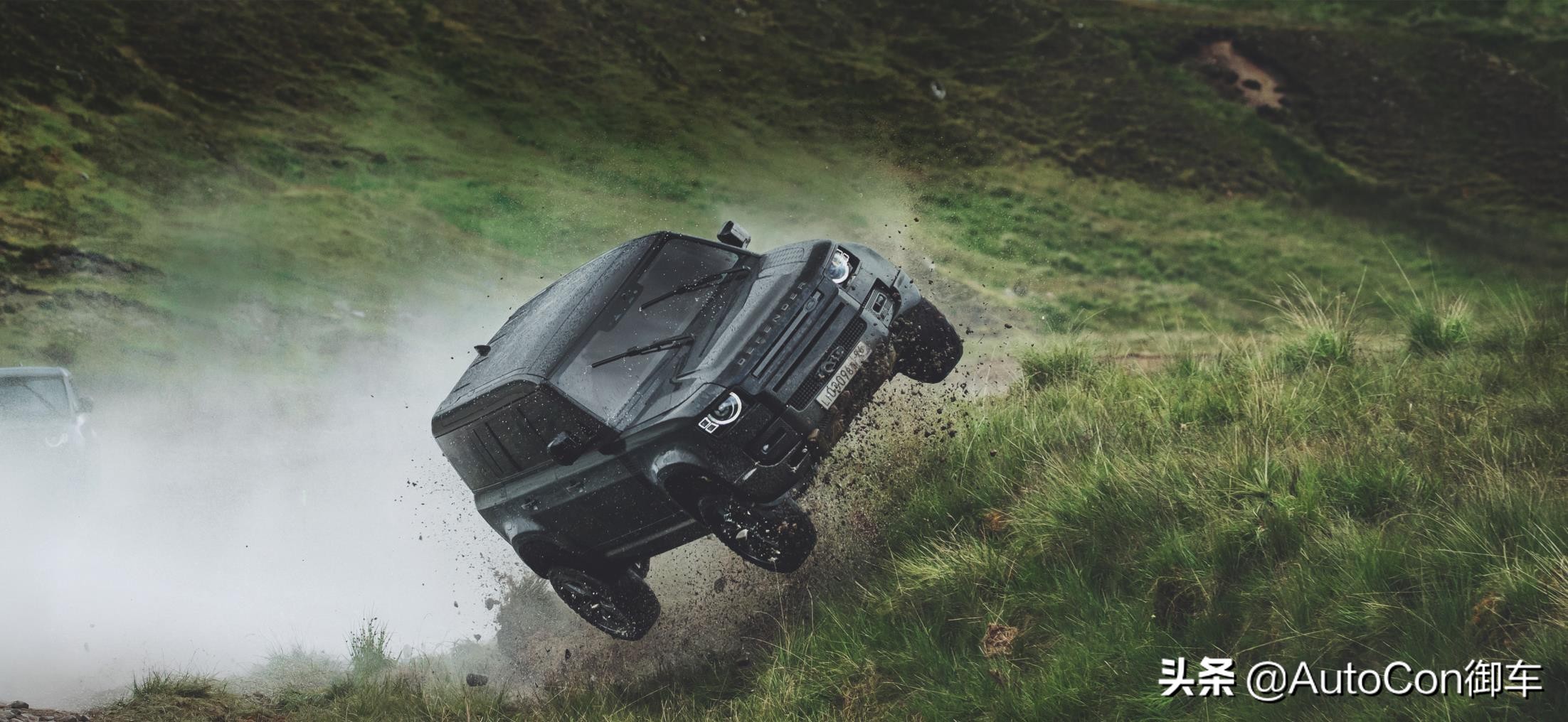 路虎变“飞虎”：本色出演《007：无暇赴死》的卫士Defender110X