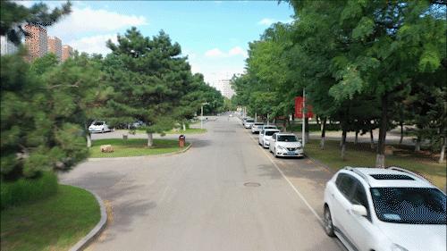 母校前面的广场是什么广场,母校校门设置