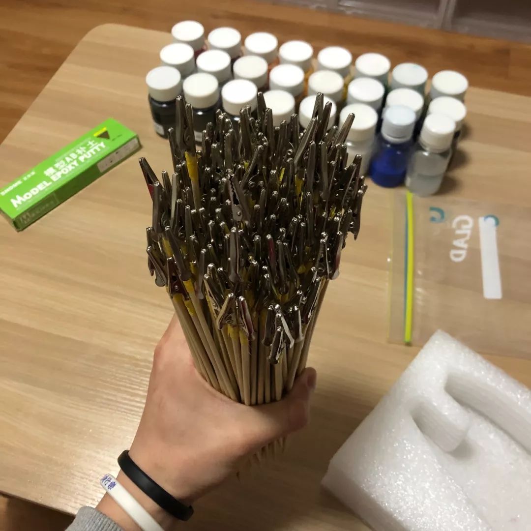 佳作：恐怖的零件数量，龙桃子强袭，四机小队！