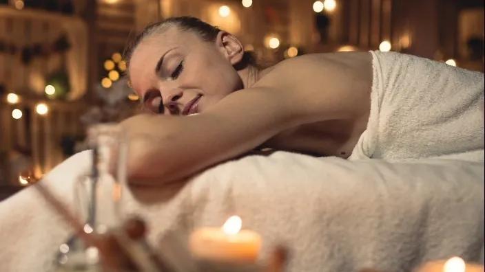 鏋佽嚧濂㈠崕spa,榄旈兘韬綋spa