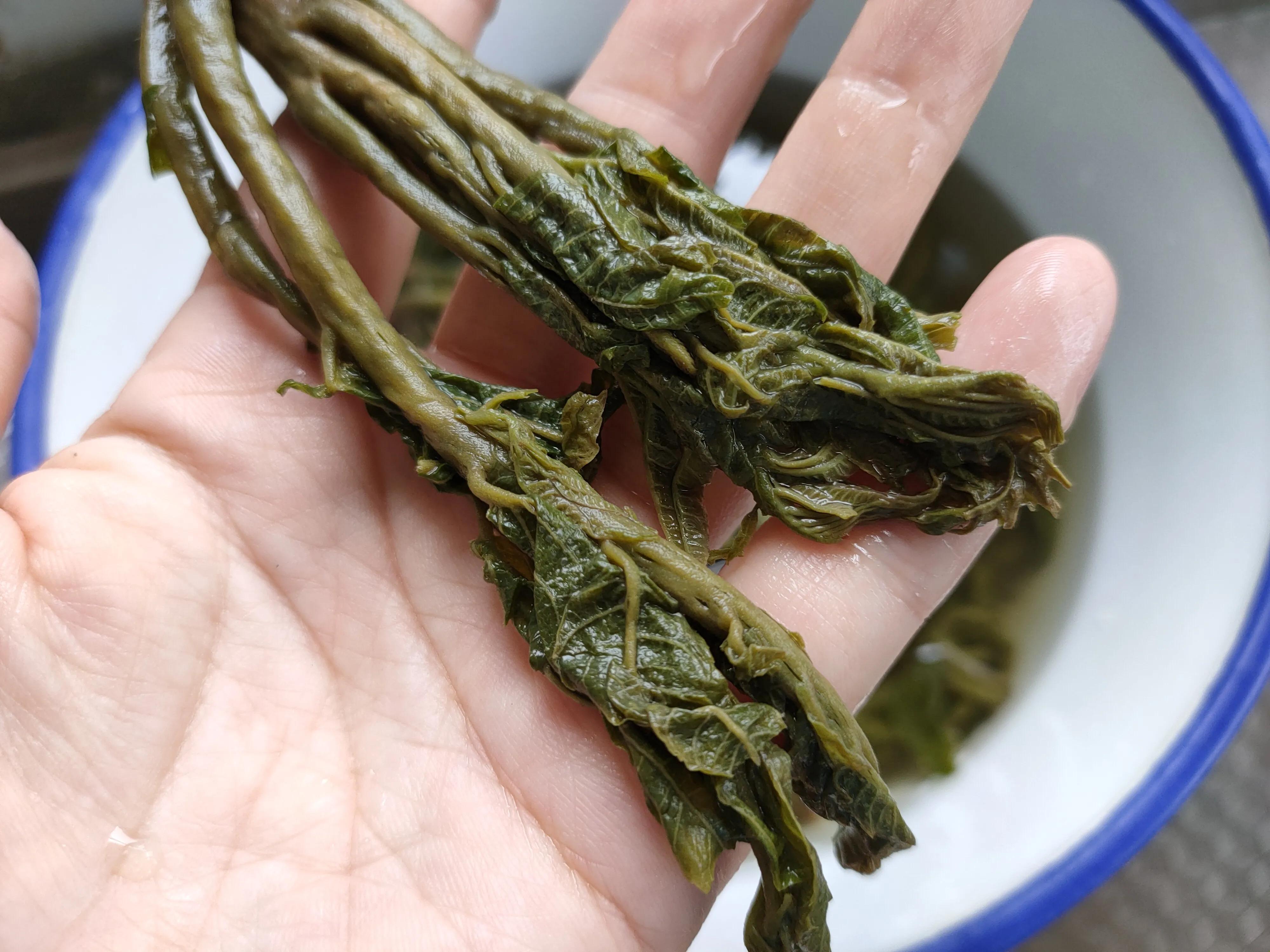 清明节香椿芽,炸风干香椿芽的做法