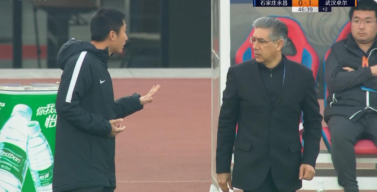 国安战永昌争议判罚,脾气真大