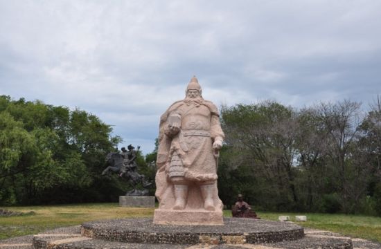 渤海国和金朝关系,渤海国与金国是一个民族吗