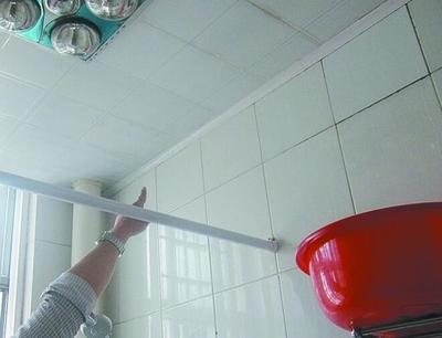 鉴定漏水原因最重要，邻里互杠是不理智的，解决漏水是正道