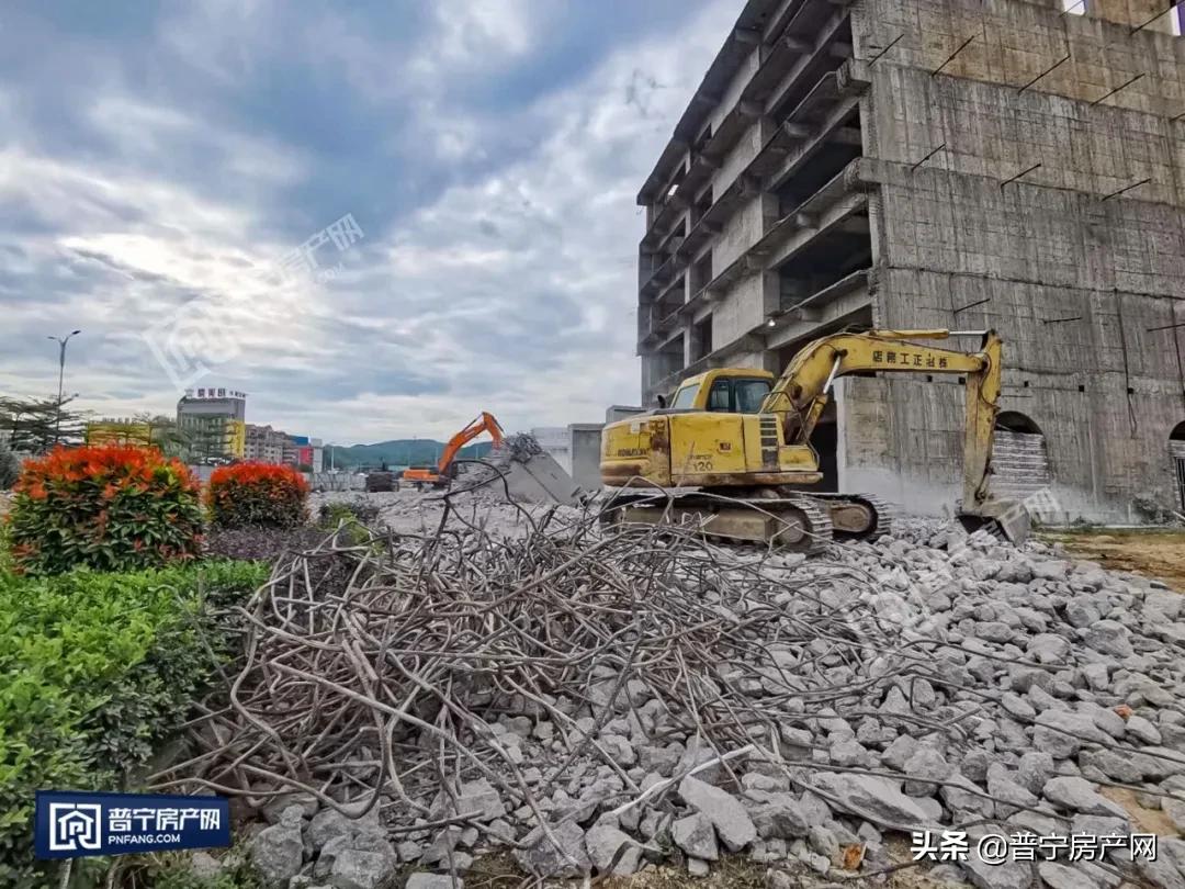 普宁商业街门楼原效果图,普宁大道以前的门楼