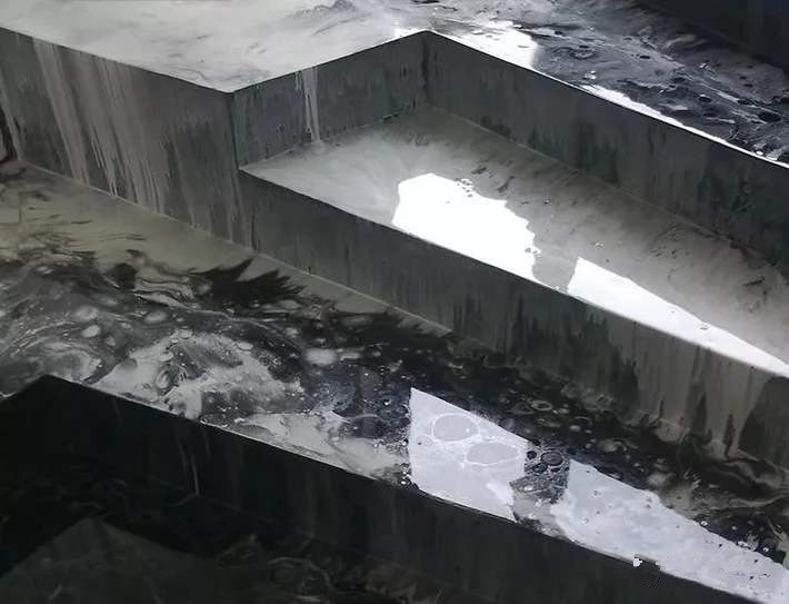 如今的自流平不再是普通的水泥地，铺完效果很惊艳，图案款式多样