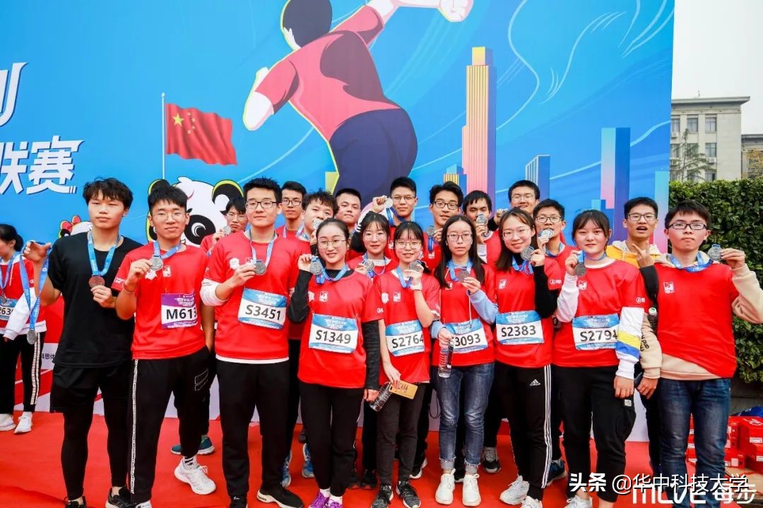 校园看跑步比赛,校园马拉松比赛