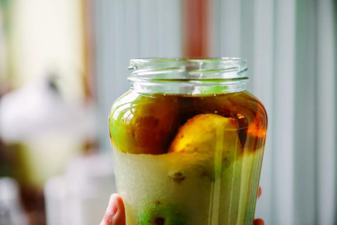 青梅的做法酸甜视频,爽脆青梅的做法