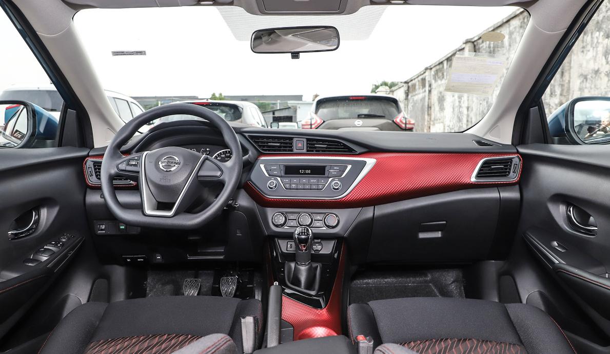 十四代轩逸挑战一箱油1000公里,经典2019款轩逸新车跑7.8个油