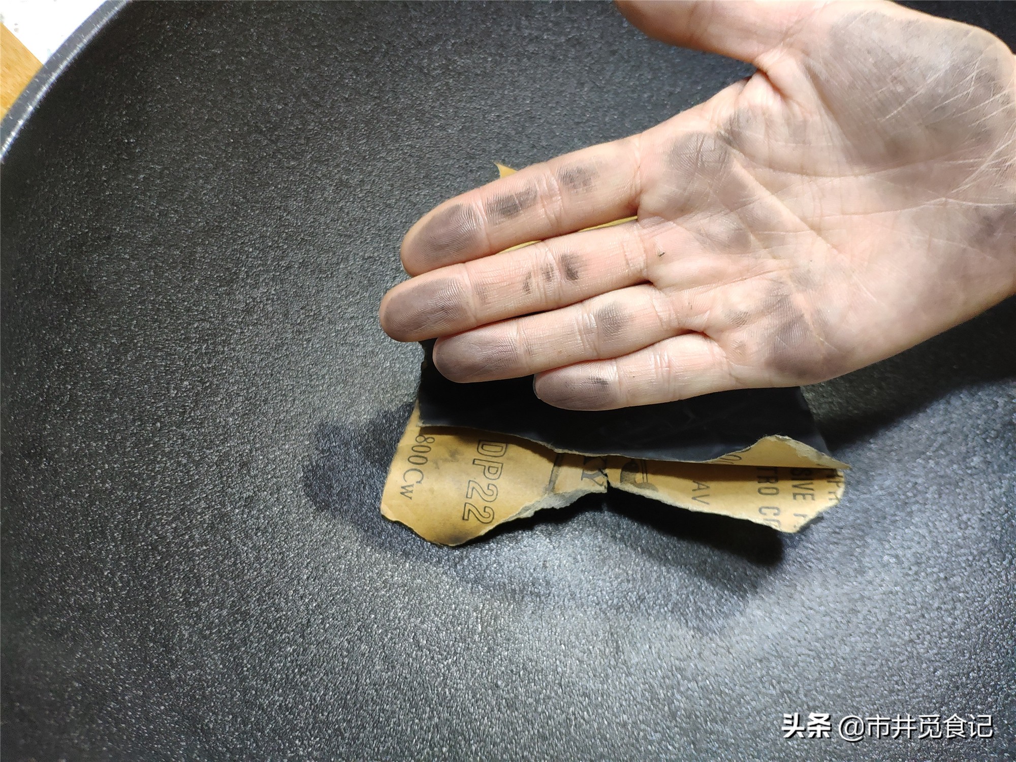 铁锅开锅方法怎么才不粘锅,新锅的正确开锅方法家用铁锅