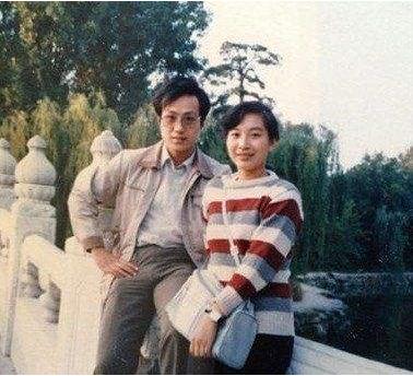 罗京去世十年妻子改嫁富商,罗京去世妻子改嫁