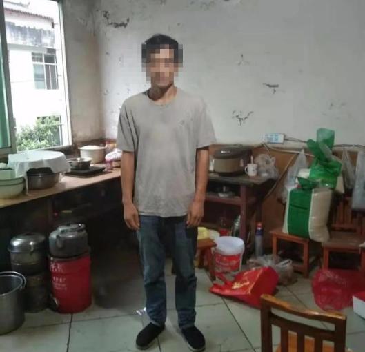 耐克和鸿星尔克是一家店吗 (耐克宣传鸿星尔克)