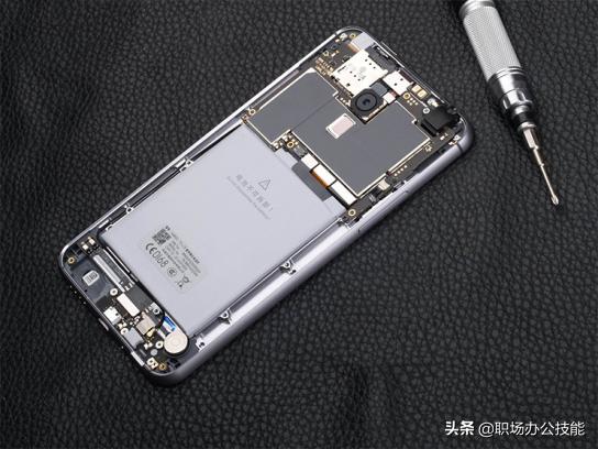 手机充电什么时候充最好,手机充电是一次充满好还是随时充