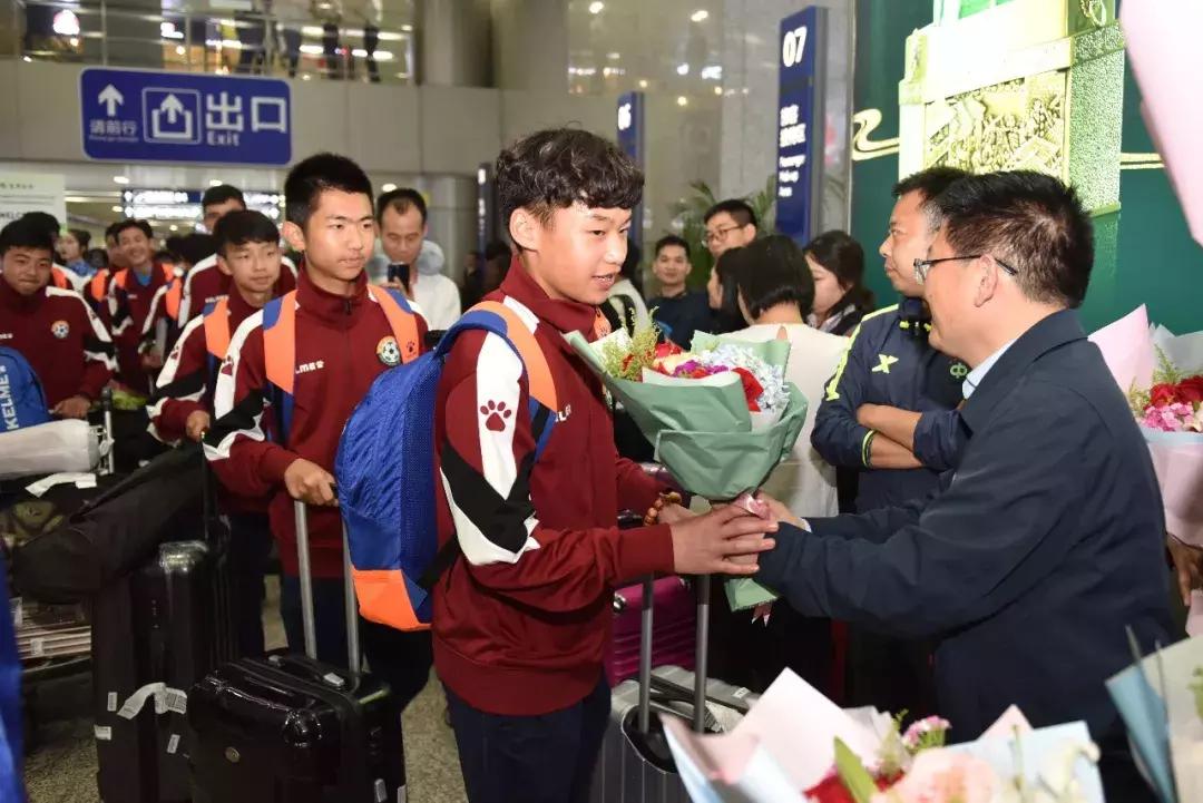 中国青少年足球联赛成都棠外,四川足球最好成绩