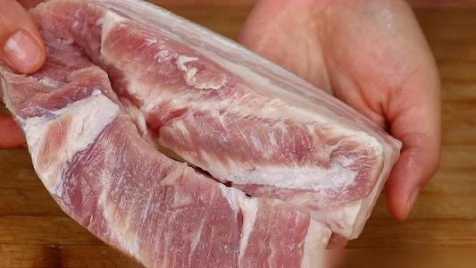 解冻肉怎么解冻快还新鲜,5分钟解冻肉的小妙招