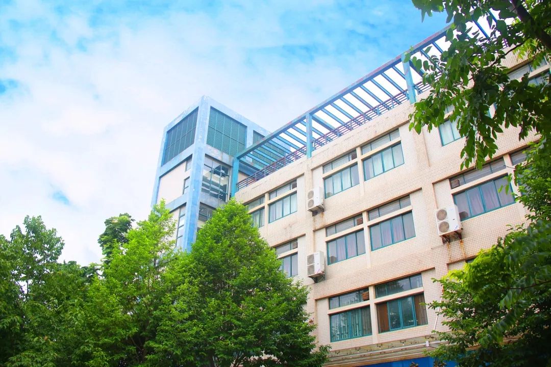 今天我以湖经为荣,明天湖经以我为傲