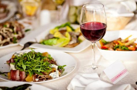 2岁宝宝呕吐但不发烧是怎么回事,2岁宝宝呕吐完不吃东西