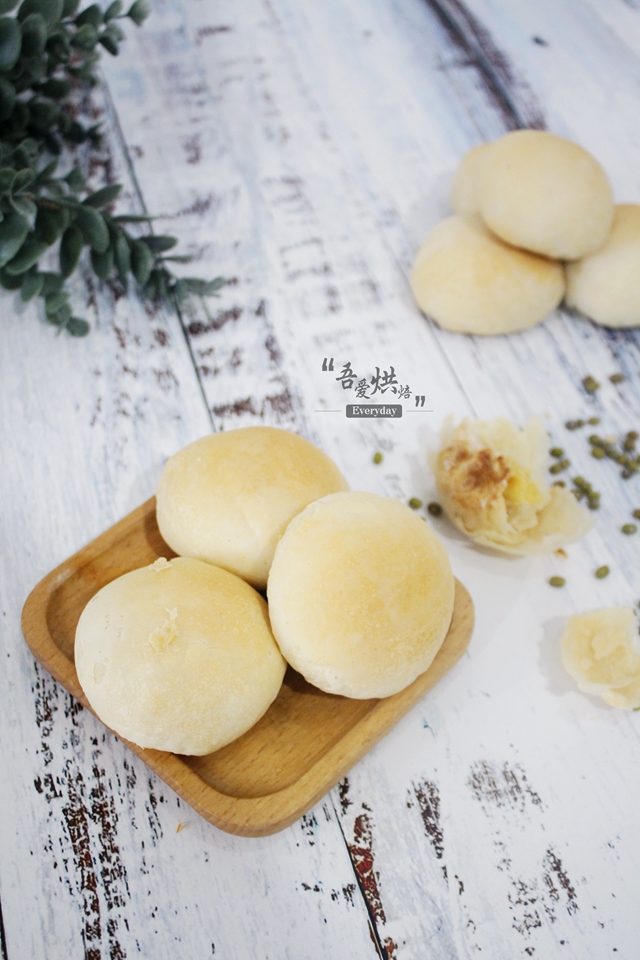 酥到掉渣的绿豆饼说说,酥到掉渣的绿豆酥饼图片