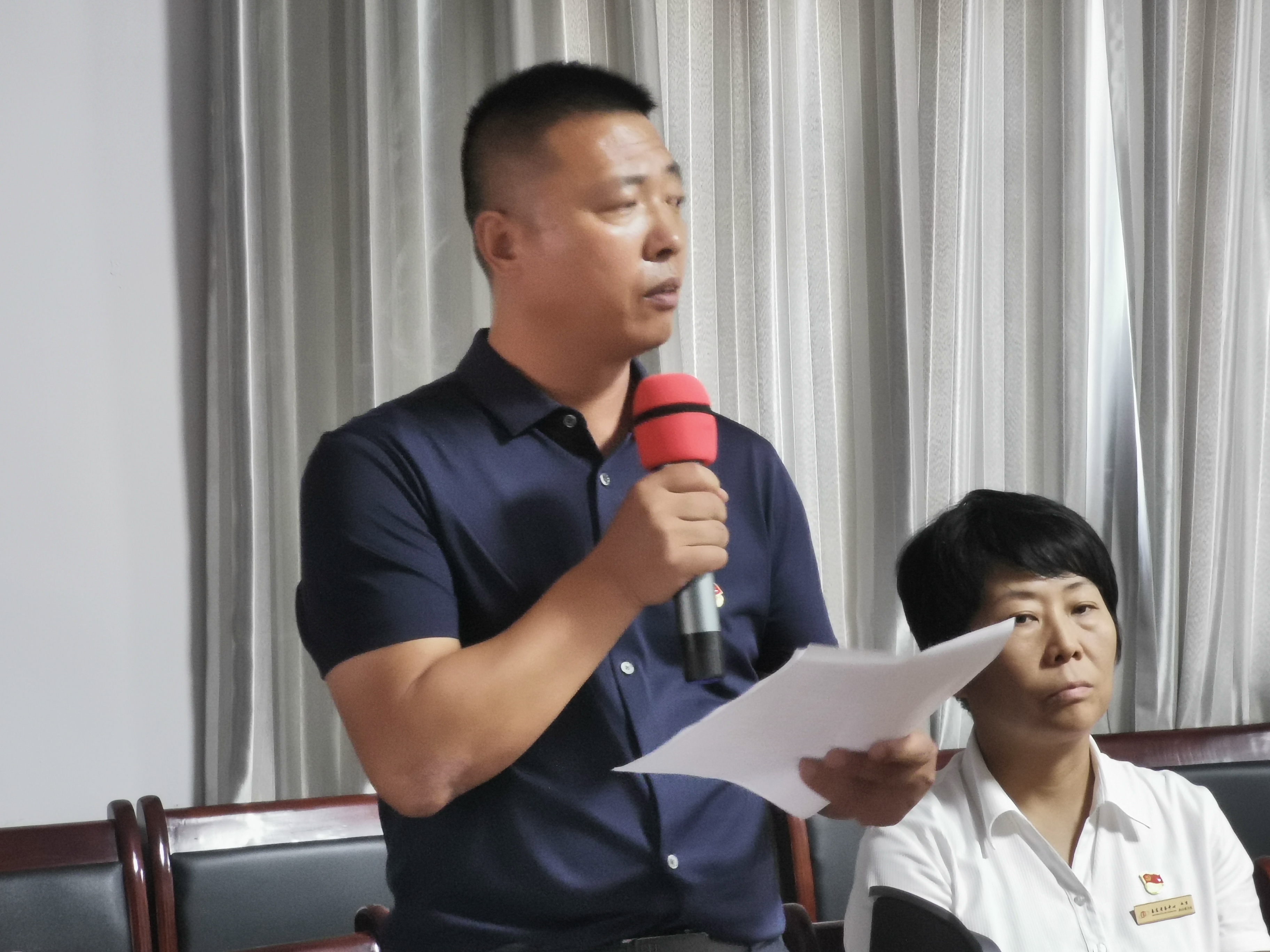 大荔秦东考务中心·金龙•鸿运驾校举办庆祝八一建军节座谈会