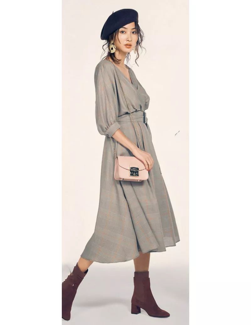 今秋流行时装,今秋高端新款