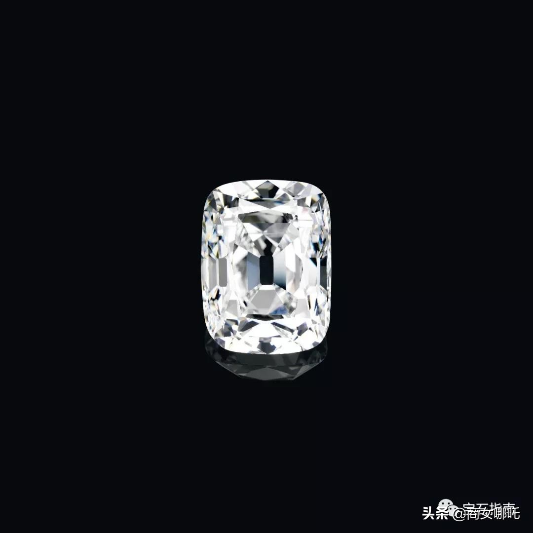 天然翡翠项链拍出2.14港元,香港翡翠4888克拉项链拍卖