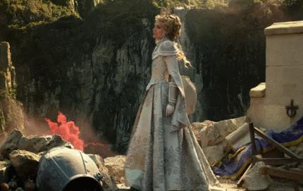 一见婆婆忘了娘《沉睡魔咒2》值得一看的傲娇老干妈怼婆婆