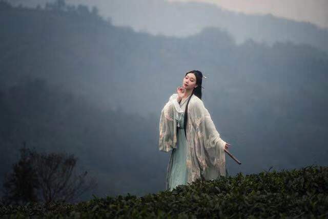 盗墓真实题材,盗墓是否真的像电影那样凶险