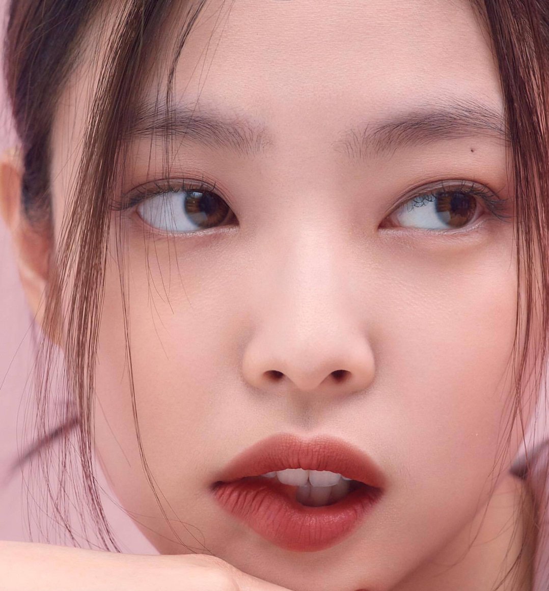 人间香奈儿的美貌养成法则，JYP招牌门面，过目不忘的美丽传说