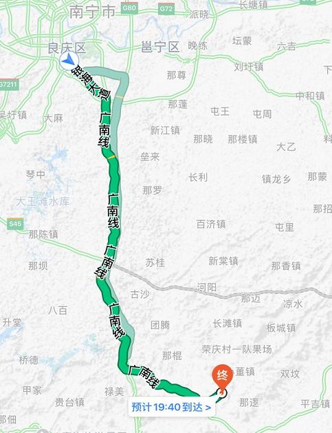 开宝骏E200回家过年，跑高速走泥路，还能塞行李，车主：比较满意