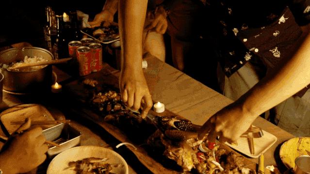 他把工作丢着，专找美景荒地吃饭：这是一天最好的时候