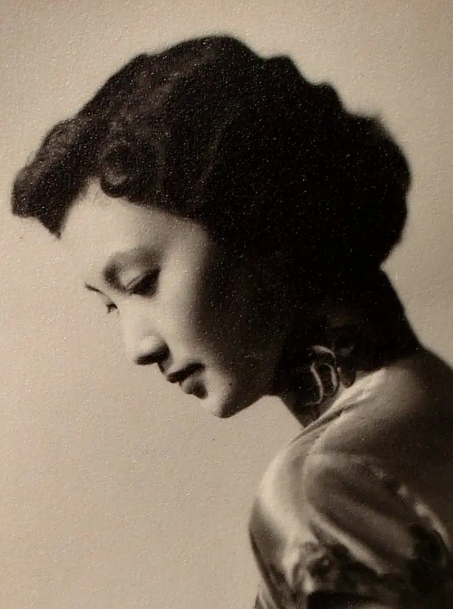 夏梦：金庸的梦中情人，刘德华的伯乐，著名导演为她终生未婚