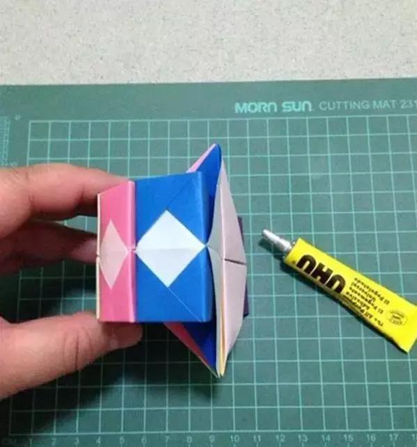 春节灯笼手工制作教程简单又好看,春节好看的灯笼手工