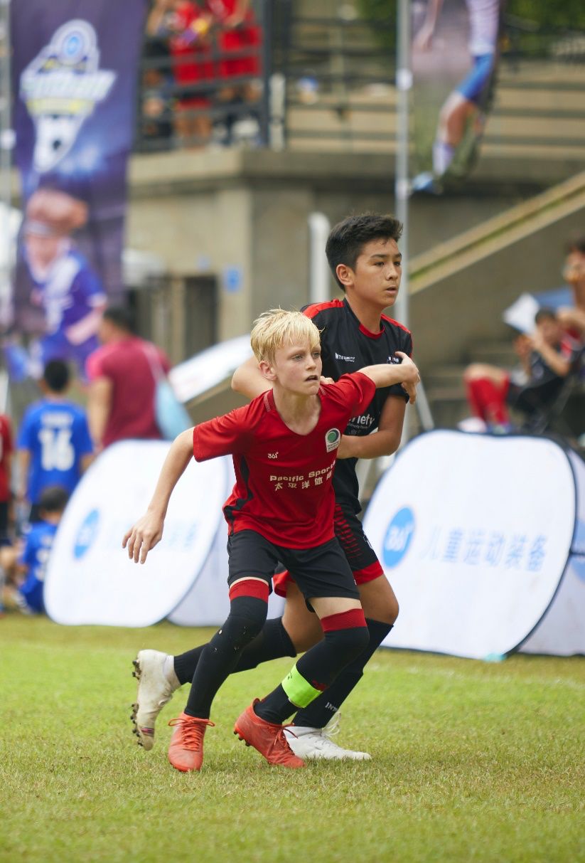 青少年足球位置,青少年足球情况