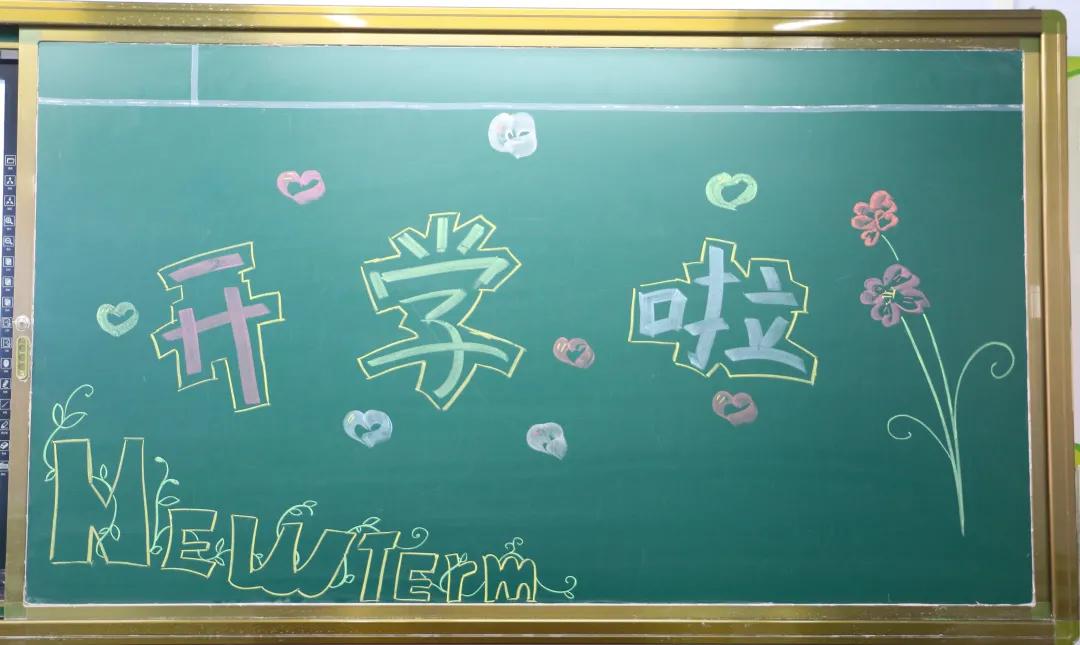 画画的baby幼儿园作品,画画的baby绘画作品