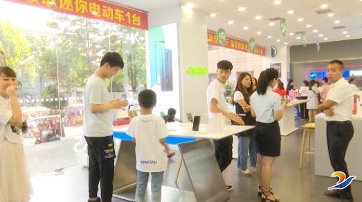 开学季 迎来电子产品销售热潮