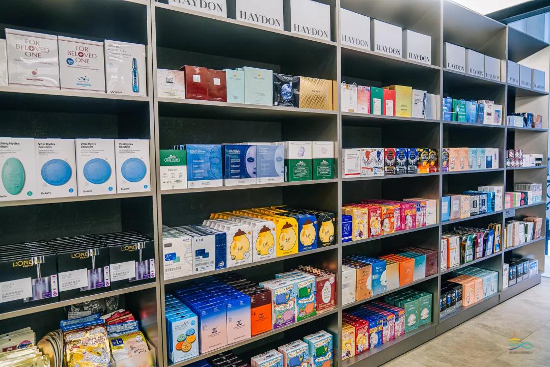 武汉大牌美妆品牌,黑洞高端美妆