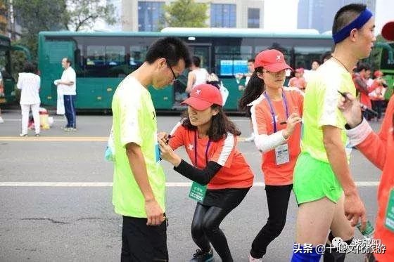 郧阳马拉松赛道视频,郧阳国际马拉松