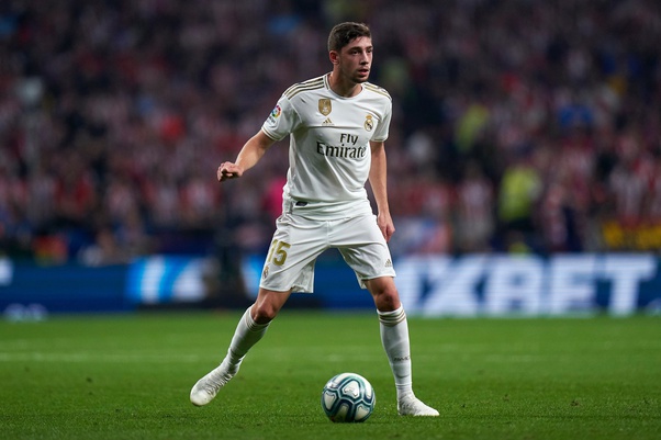 2020世界足坛十大中场,世界足坛历史最强的十位中场球员