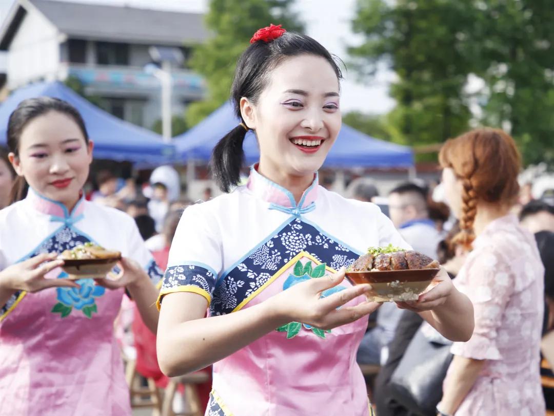 鎵垮寘浣犵殑澶忔棩,鎵垮寘浣犵殑澶忔棩绮惧僵鐗囨