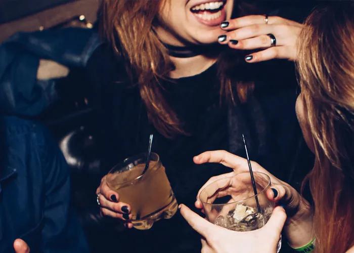 “在意大利，不要接别人给的手绳”，旅友们被宰出各种血的教训