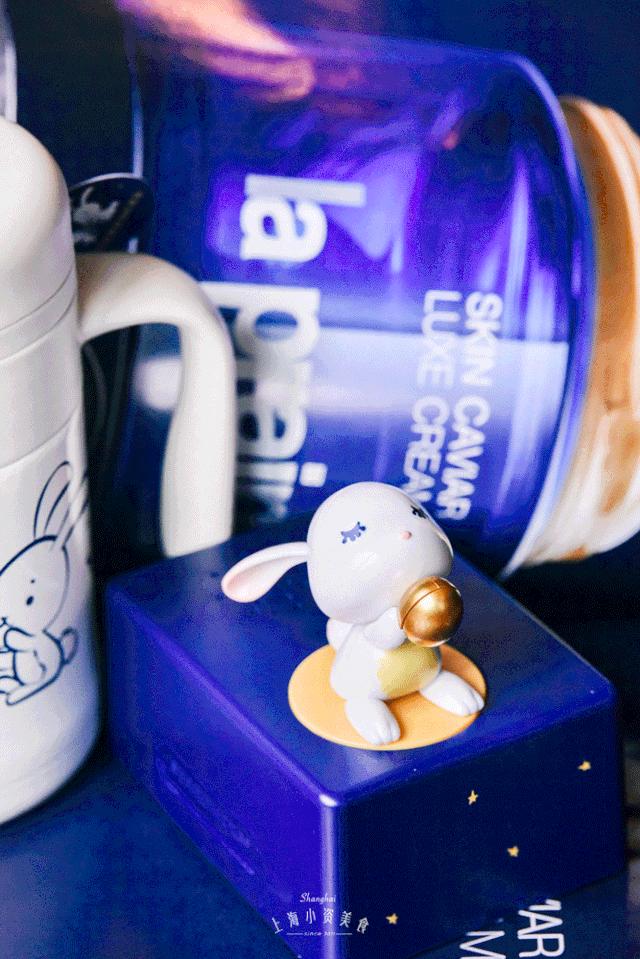 星巴克新品玉兔杯首发剧透！萌空血槽